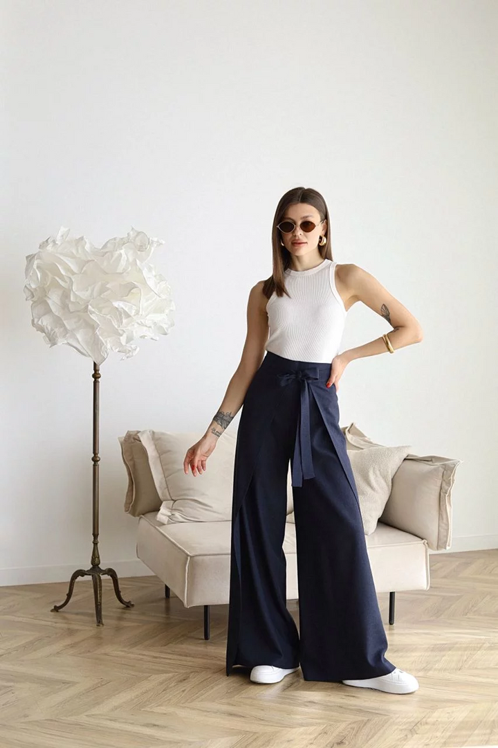 Heidemarie – Weit geschnittene Leinenhose mit Wickeloptik
