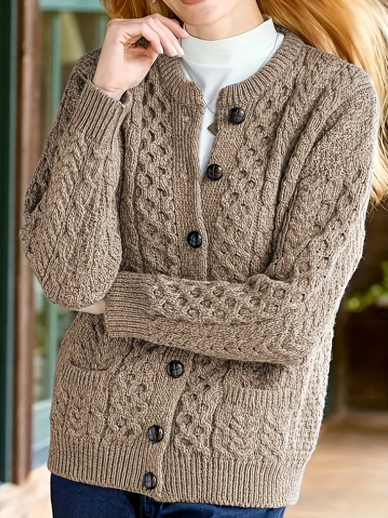 Audree – Strickjacke Mit Knöpfen Und Zopfmuster