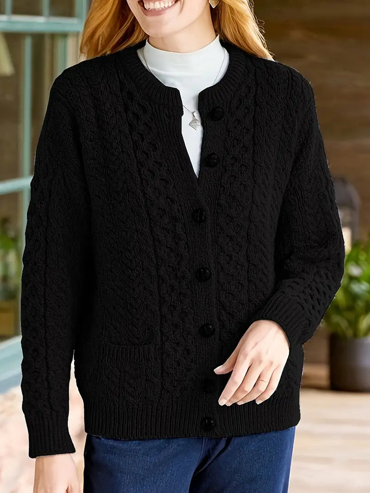 Audree – Strickjacke Mit Knöpfen Und Zopfmuster