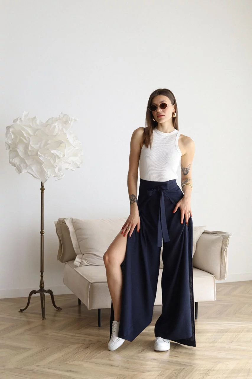 Heidemarie – Weit geschnittene Leinenhose mit Wickeloptik