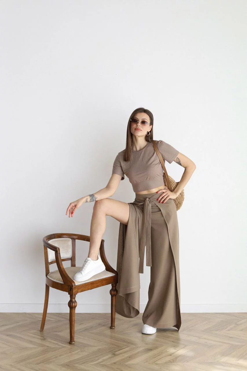 Heidemarie – Weit geschnittene Leinenhose mit Wickeloptik