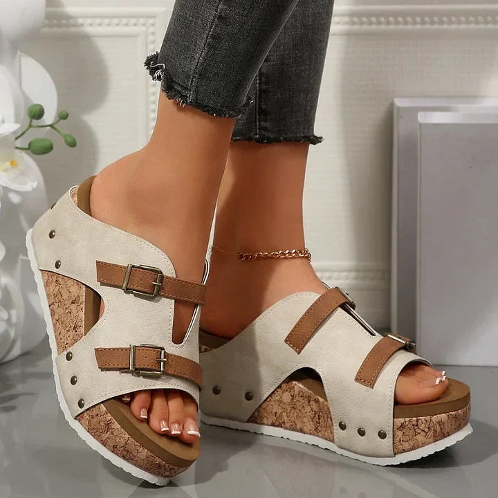 Serhat – Modische Orthopädische Sandalen mit Plateau und Keilabsatz