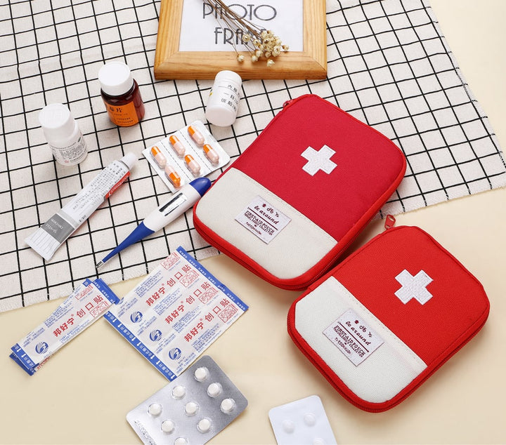 Mini Erste-Hilfe-Tasche – kompakt & ideal für unterwegs
