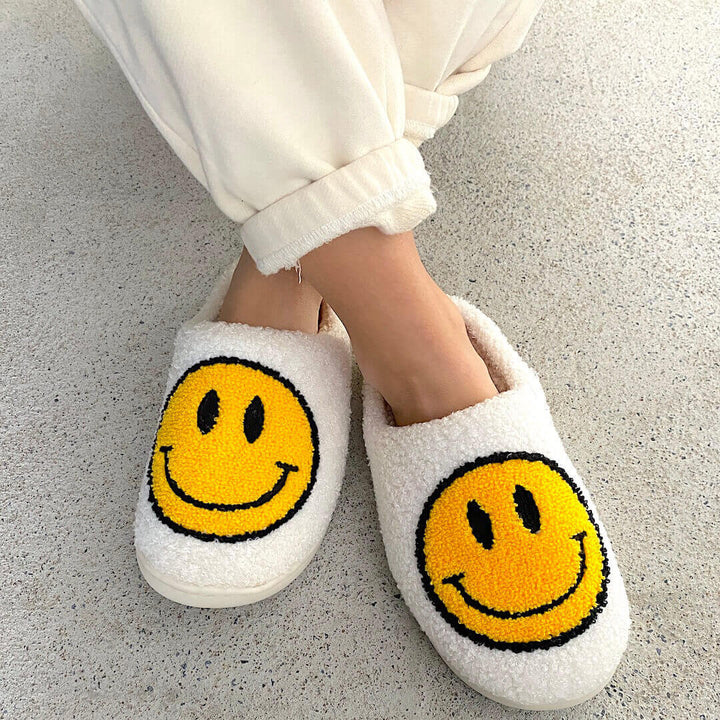 50% RABATT || Smiley™ - Orthopädische Smiley-Hausschuhe!