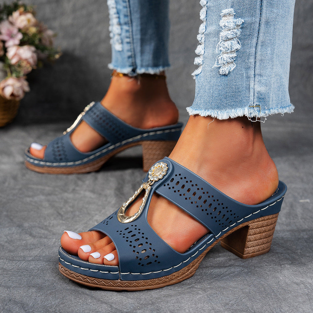 GlamoStep – Orthopädische Sandalen mit strassbesetztem Absatz für glamourösen Komfort den ganzen Tag