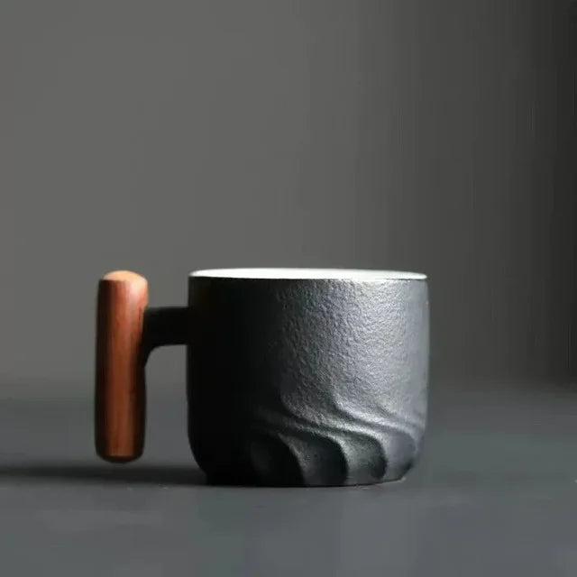 2+1 Gratis | Handgefertigte Kaffeetasse aus Keramik mit Holzgriff