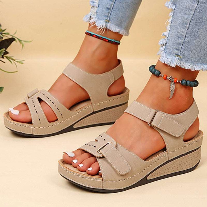 Cara™ Orthopädische Bequeme Sandalen (50% Rabatt)