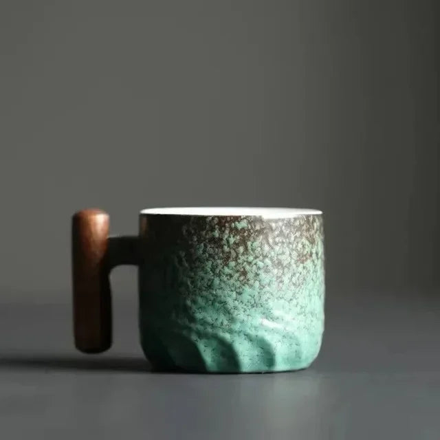 2+1 Gratis | Handgefertigte Kaffeetasse aus Keramik mit Holzgriff