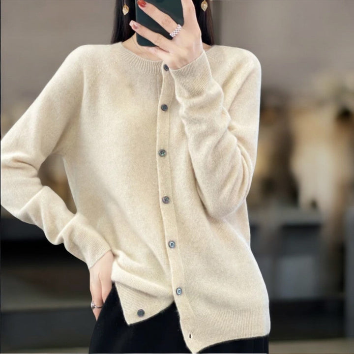 Angelica – Weiche Strickjacke mit Knöpfen