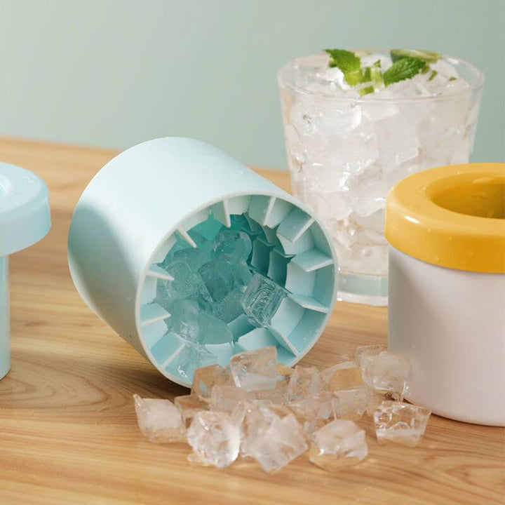 1+1 GRATIS | FrozenIce - Tragbarer Silikoneiswürfelbereiter mit Deckel