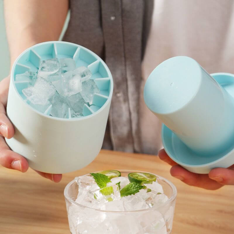 1+1 GRATIS | FrozenIce - Tragbarer Silikoneiswürfelbereiter mit Deckel