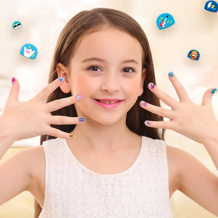 Nagelsticker Set für Kinder — Über 520 kreative, wasserfeste Designs