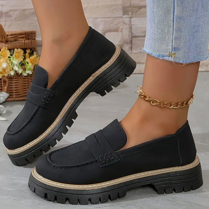 Cassandra – Stilvolle Wildleder Slip-On Schuhe