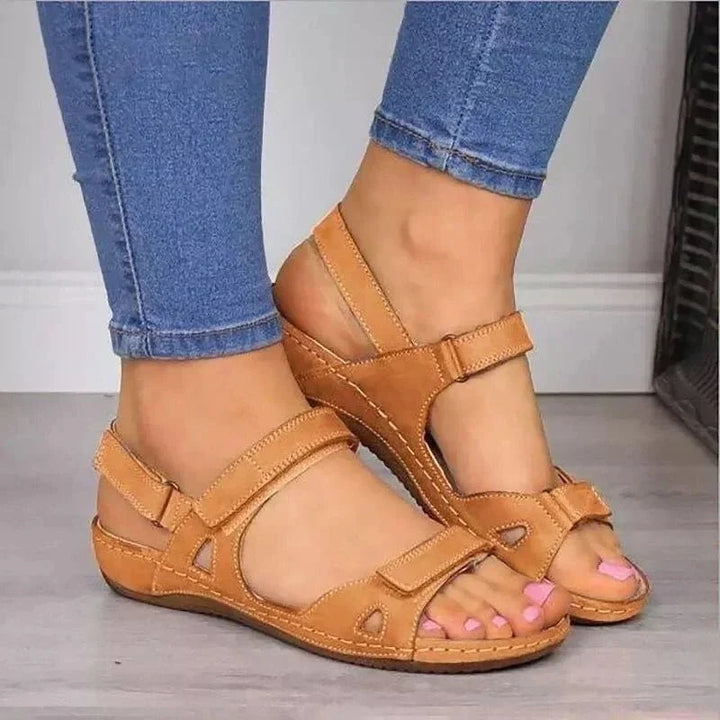 Clara – Elegante orthopädische Sandalen