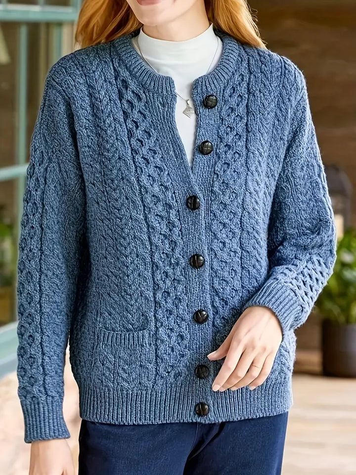 Audree – Strickjacke Mit Knöpfen Und Zopfmuster