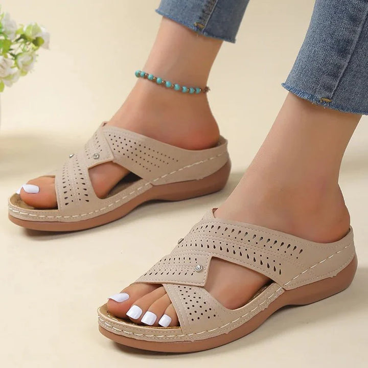 Jolina – Orthopädische Sandalen Leder Kreuzriemen