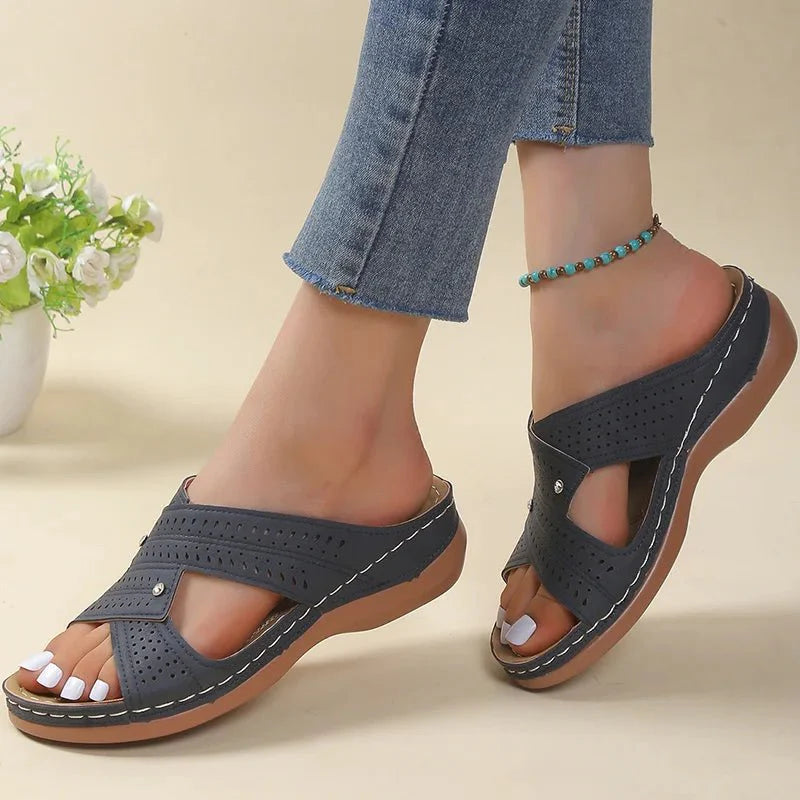 Jolina – Orthopädische Sandalen Leder Kreuzriemen