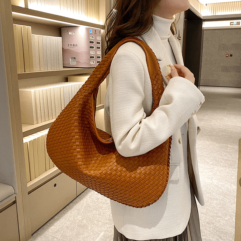 Soraya - Gewebte Handtasche mit elegantem Design