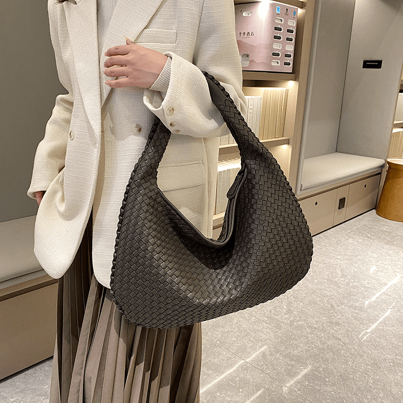 Soraya - Gewebte Handtasche mit elegantem Design